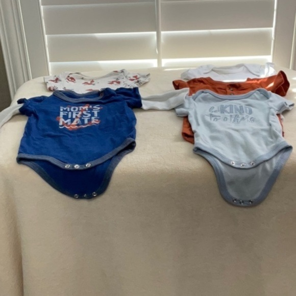 ONIES - Picture 1 of 13